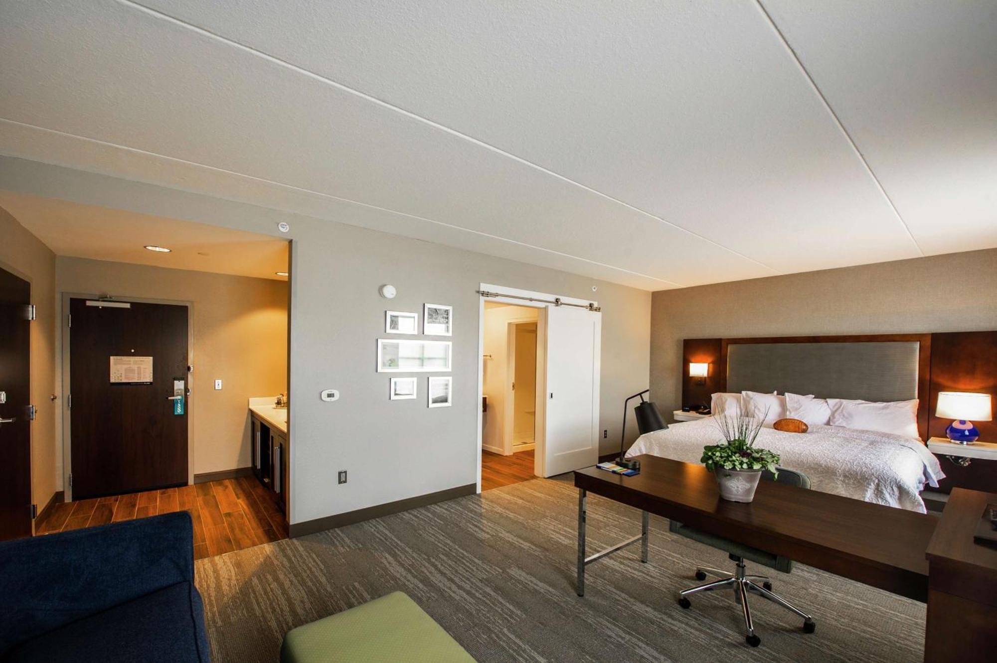 Hampton Inn & Suites/Foxborough/Mansfield Extérieur photo