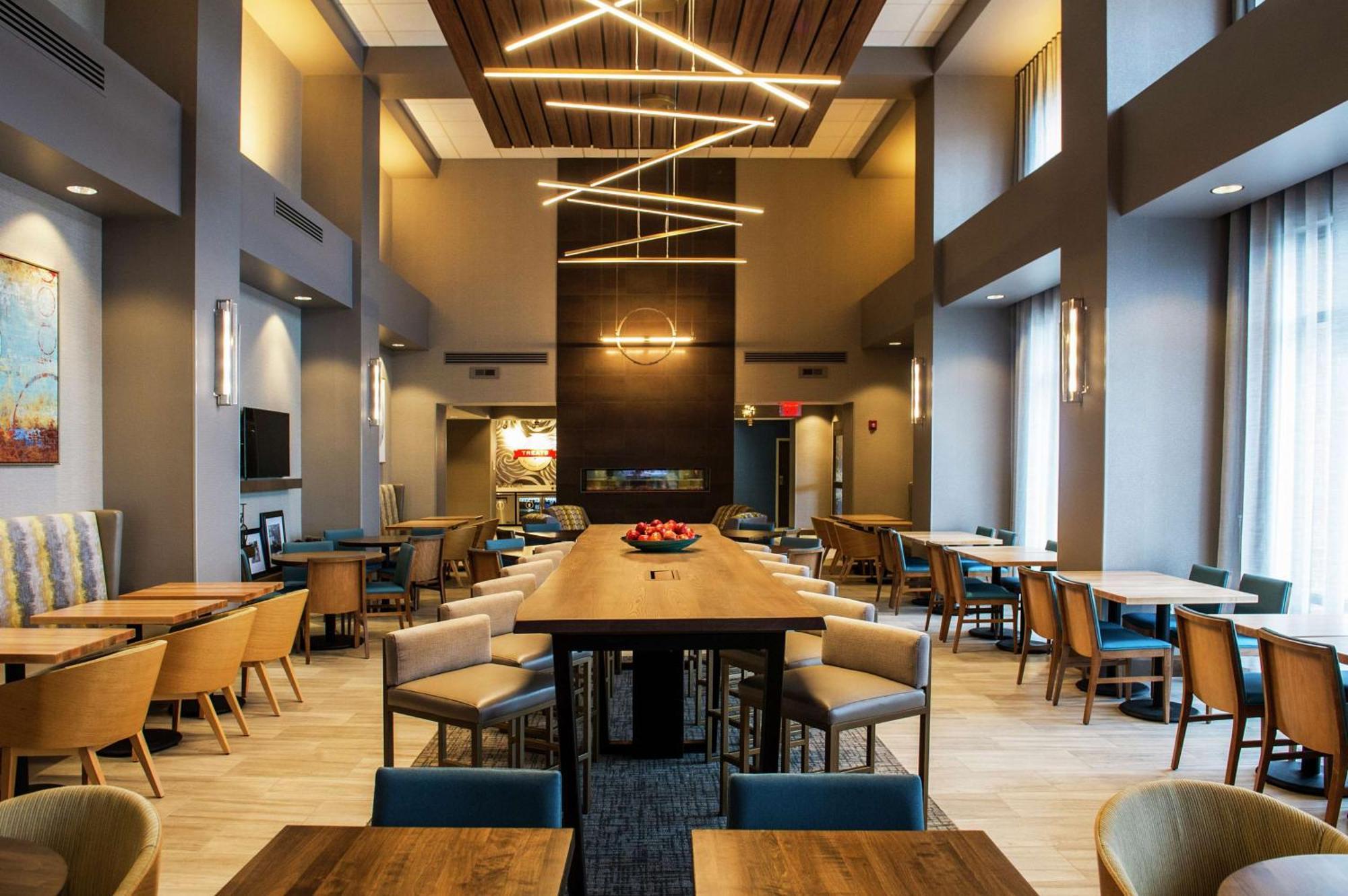 Hampton Inn & Suites/Foxborough/Mansfield Extérieur photo